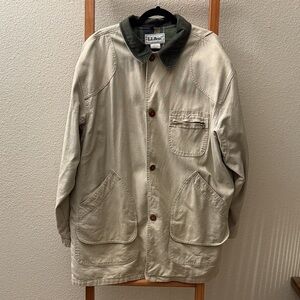 L.L. Bean Men's Beige Field Jacket with Dark Green Collar